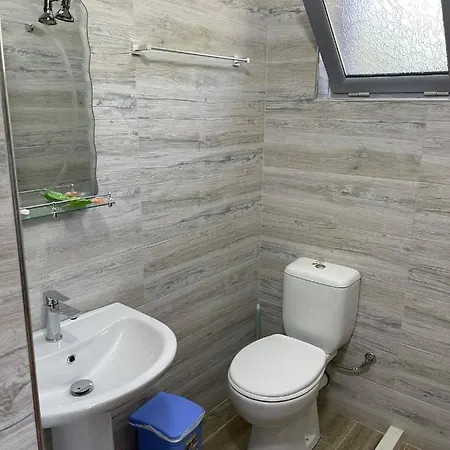 The White 4* Bogova