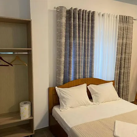 The White 4* Bogova